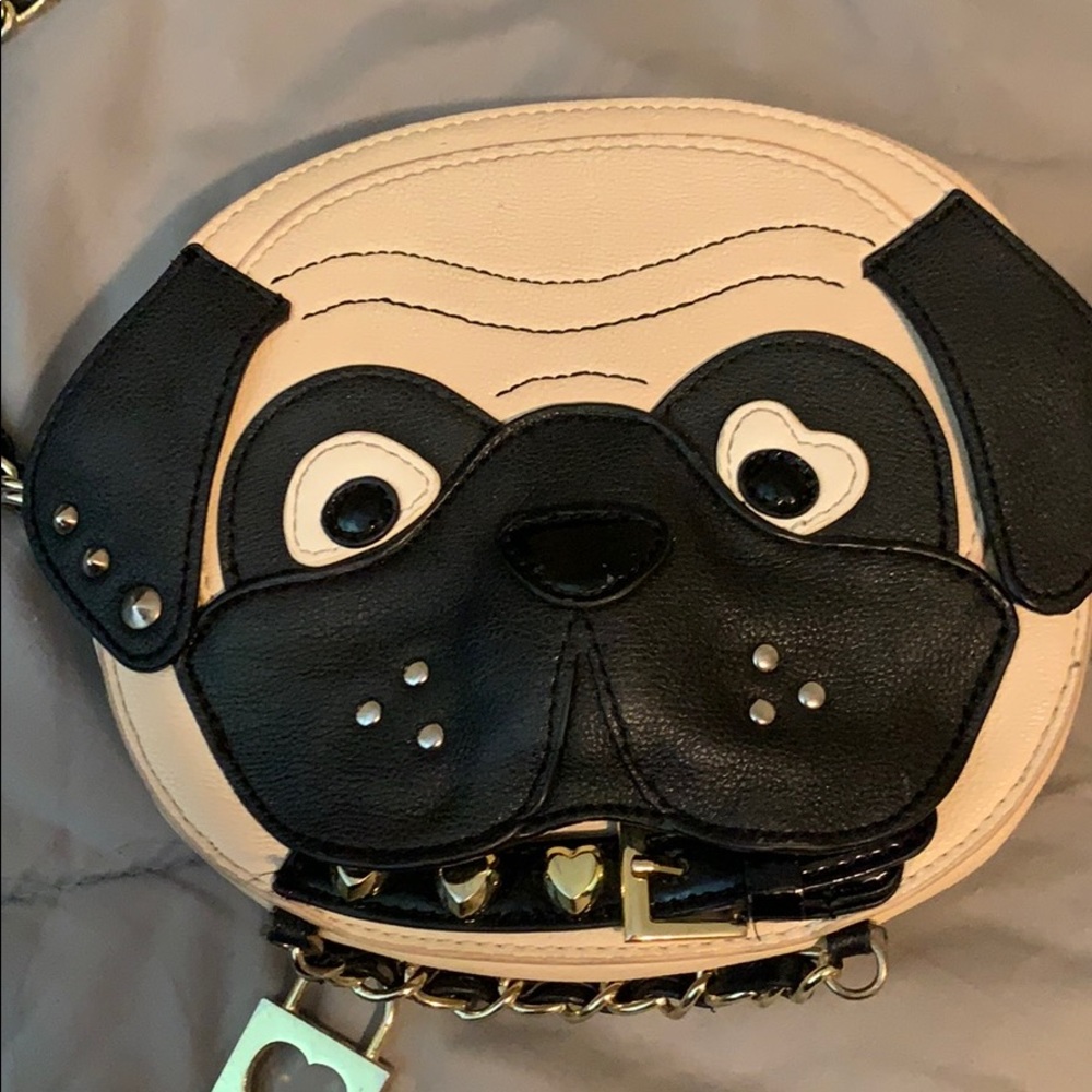 Betsy Johnson pug crossbody